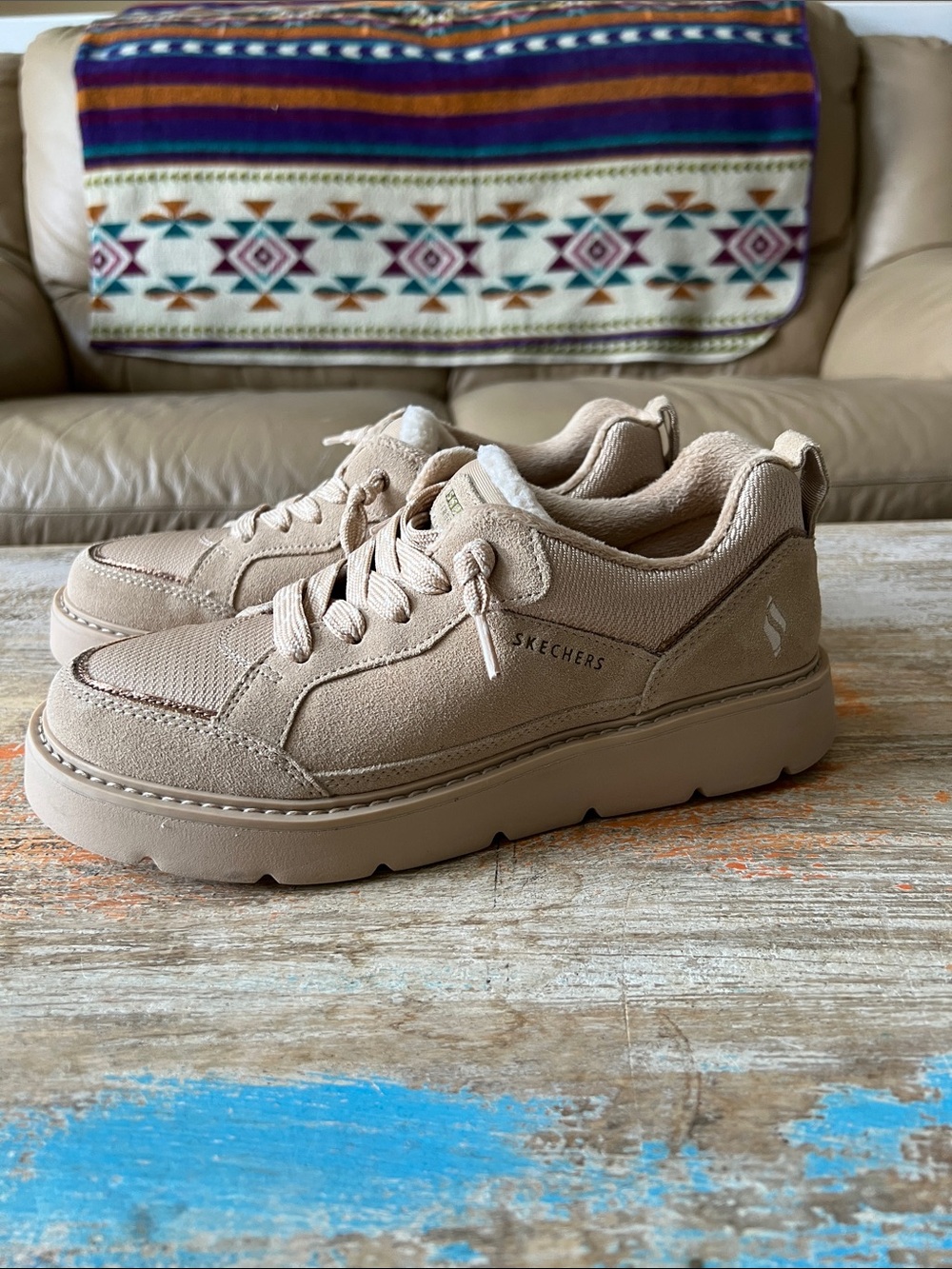 Skechers Women's Keepsakes Cozy-Street Hiker Slip In Sneakers Size 9